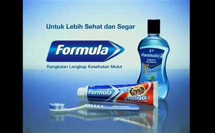 Iklan pasta gigi dengan aplikasi Canva Indonesia